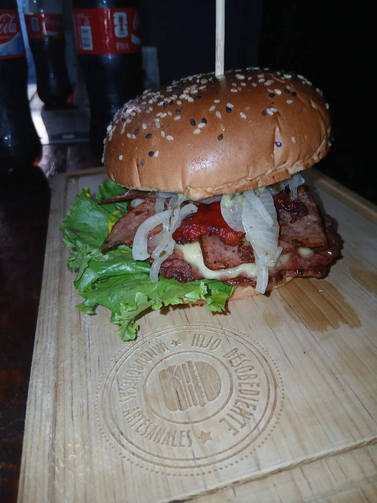 Con tocino y cebolla asada